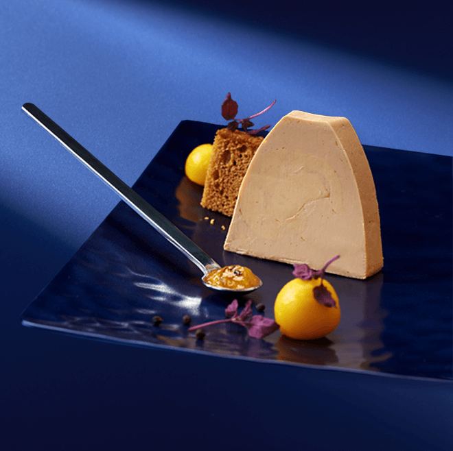 Bûche de foie gras, pain d'épice, mangue et chutney